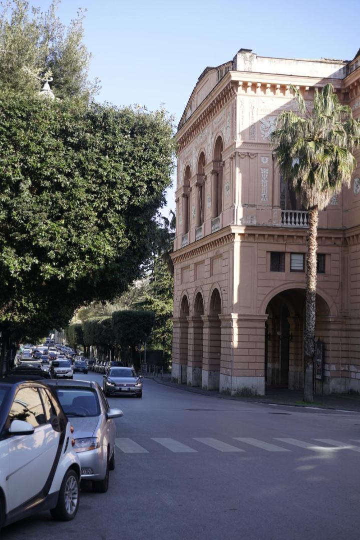 Al Teatro Verdi Luxury Apartment ساليرنو المظهر الخارجي الصورة