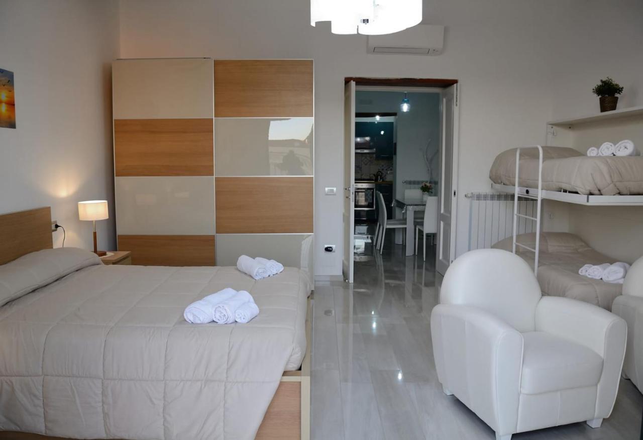 Al Teatro Verdi Luxury Apartment ساليرنو المظهر الخارجي الصورة