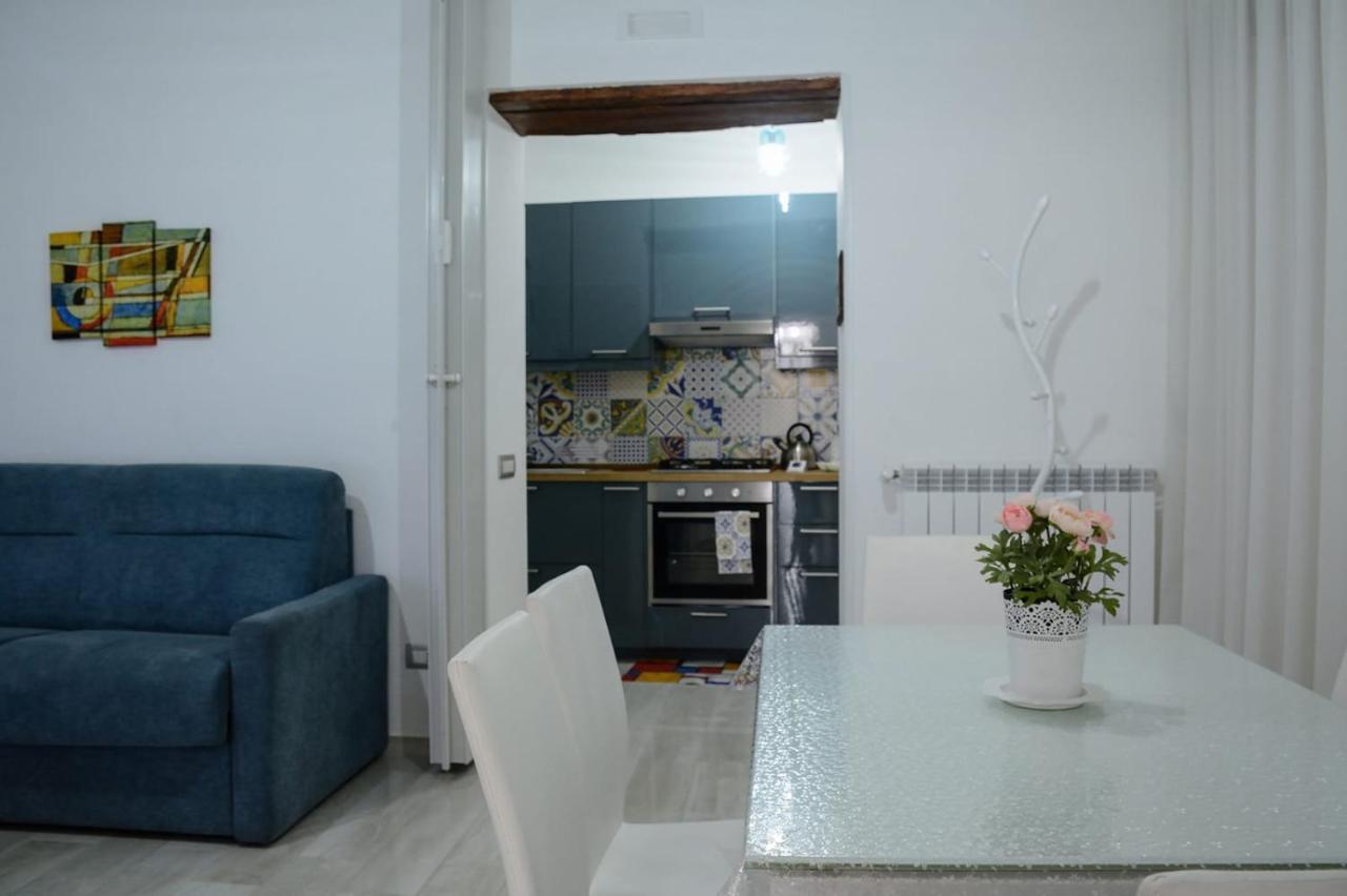 Al Teatro Verdi Luxury Apartment ساليرنو المظهر الخارجي الصورة