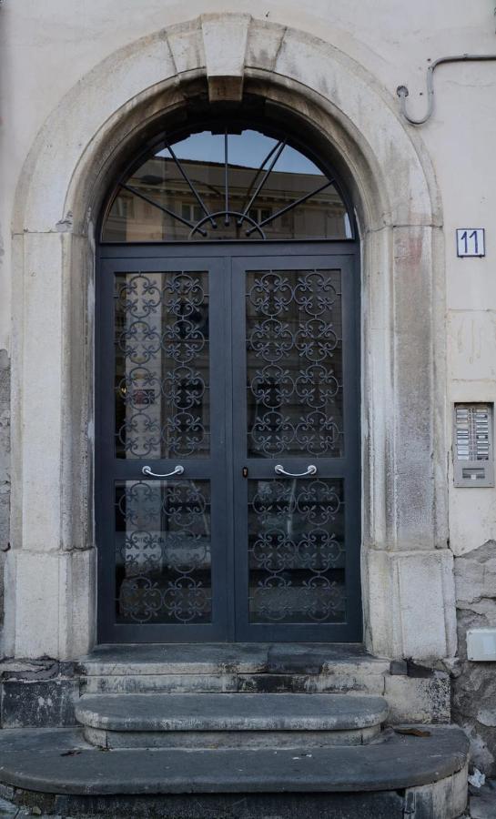 Al Teatro Verdi Luxury Apartment ساليرنو المظهر الخارجي الصورة
